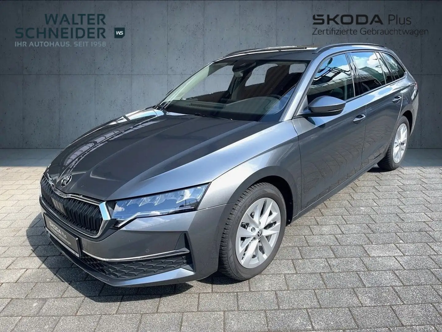 Skoda Octavia Combi 1.5 eTSI DSG Selection Navi LED AH Grau - 2