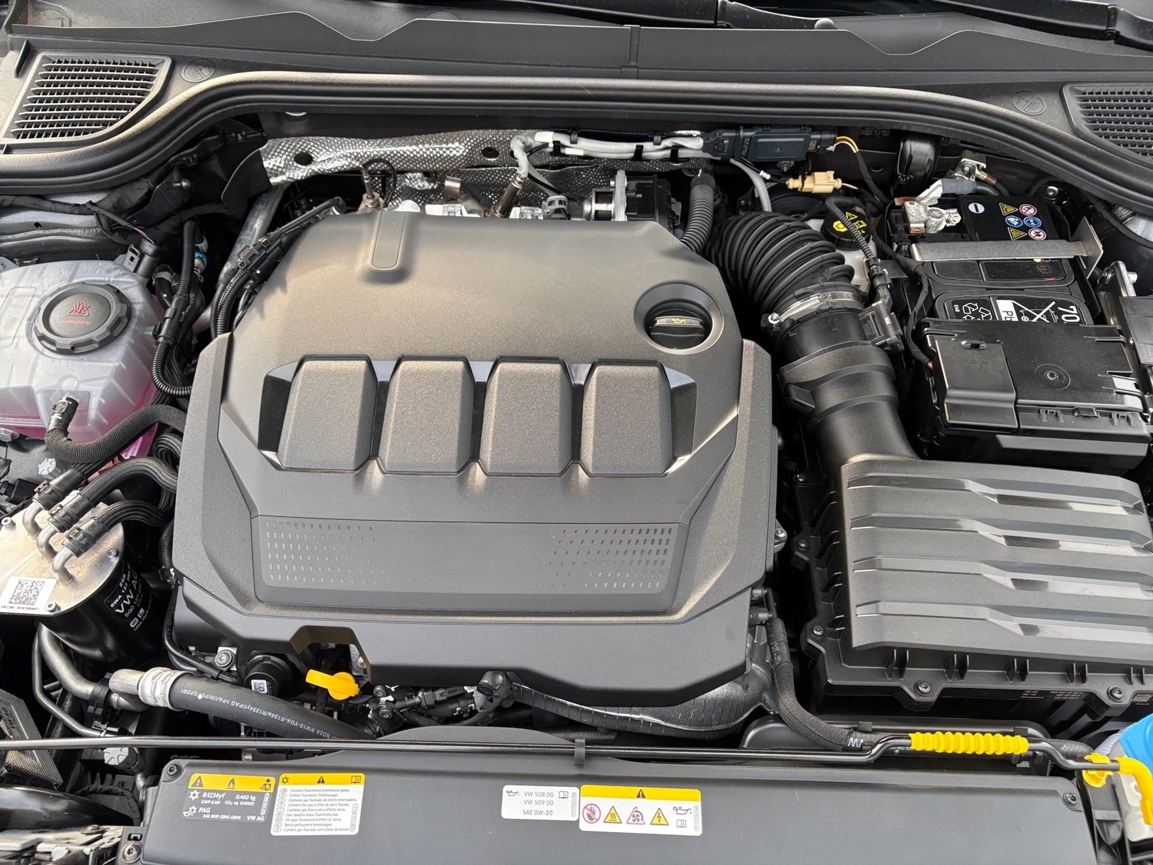 Volkswagen Golf VIII 2.0 TDI Energy *AHK*APPCON*KAMERA* — photo 9