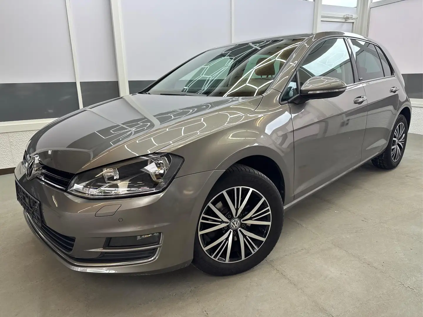 Volkswagen Golf ALLSTAR SHZ KLIMAAUTOAMTIK Licht/Regensensor TE... Grau - 1