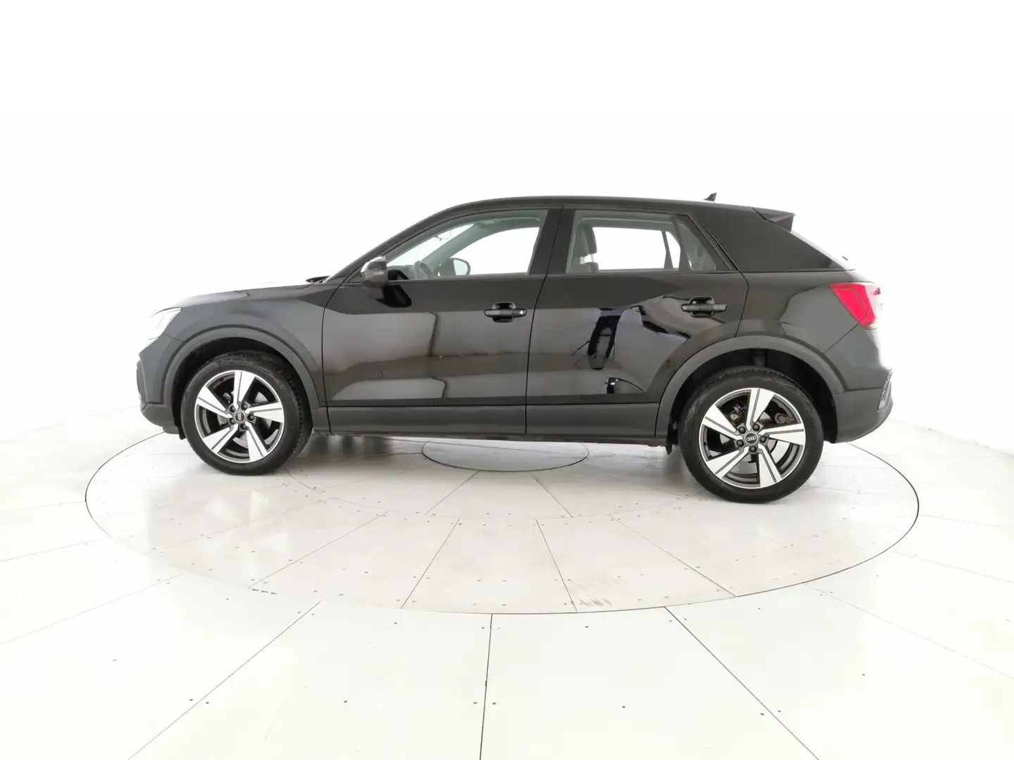 Audi Q2 30 2.0 tdi Admired Negro - 2