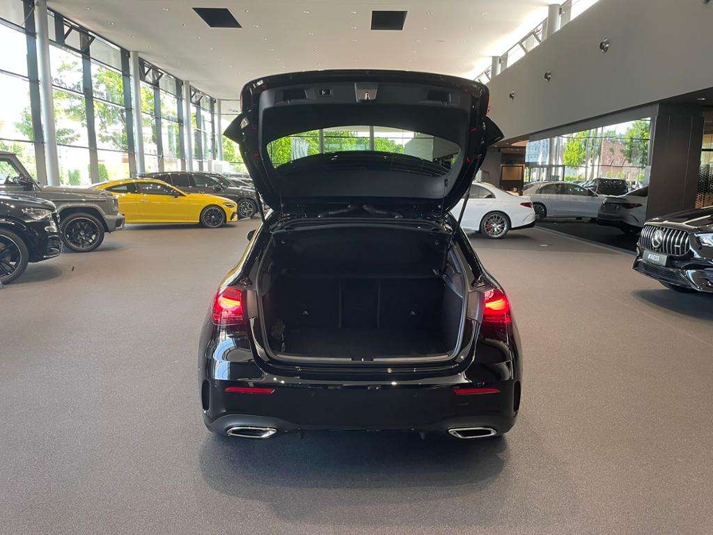 Mercedes-Benz A 220