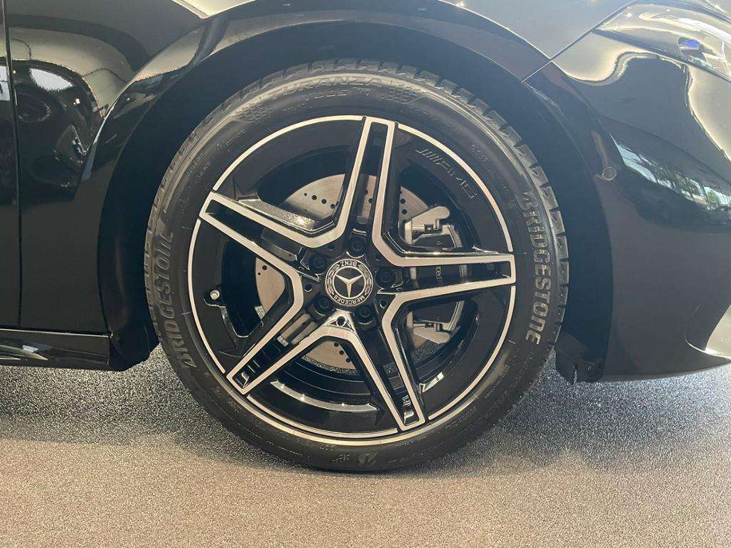Mercedes-Benz A 220