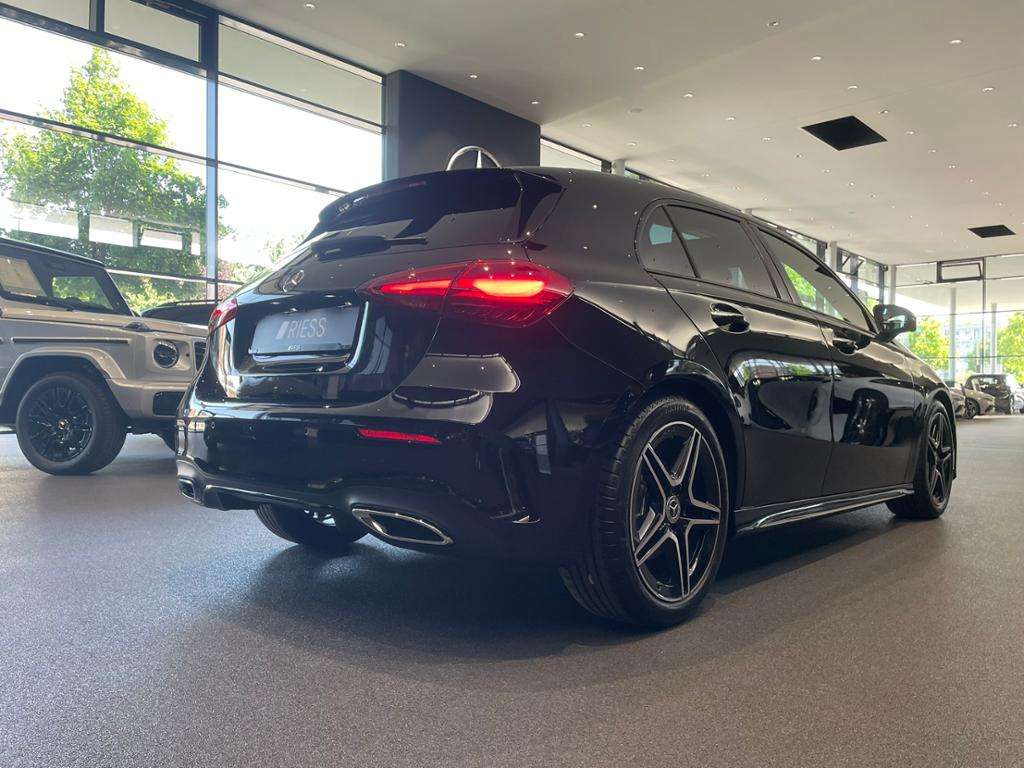 Mercedes-Benz A 220