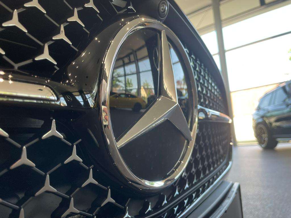 Mercedes-Benz A 220
