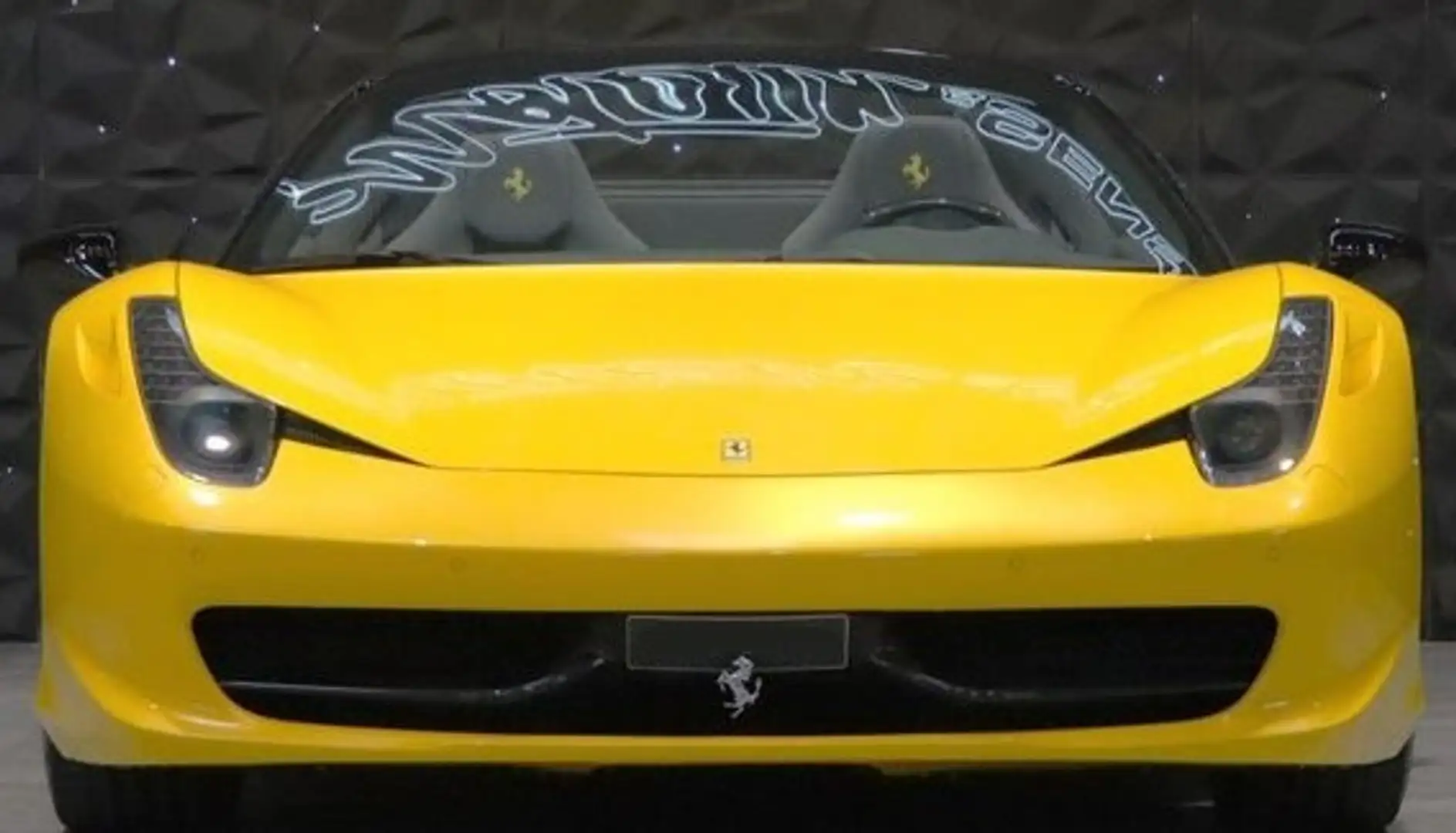 Ferrari 458 Spider Amarillo - 1