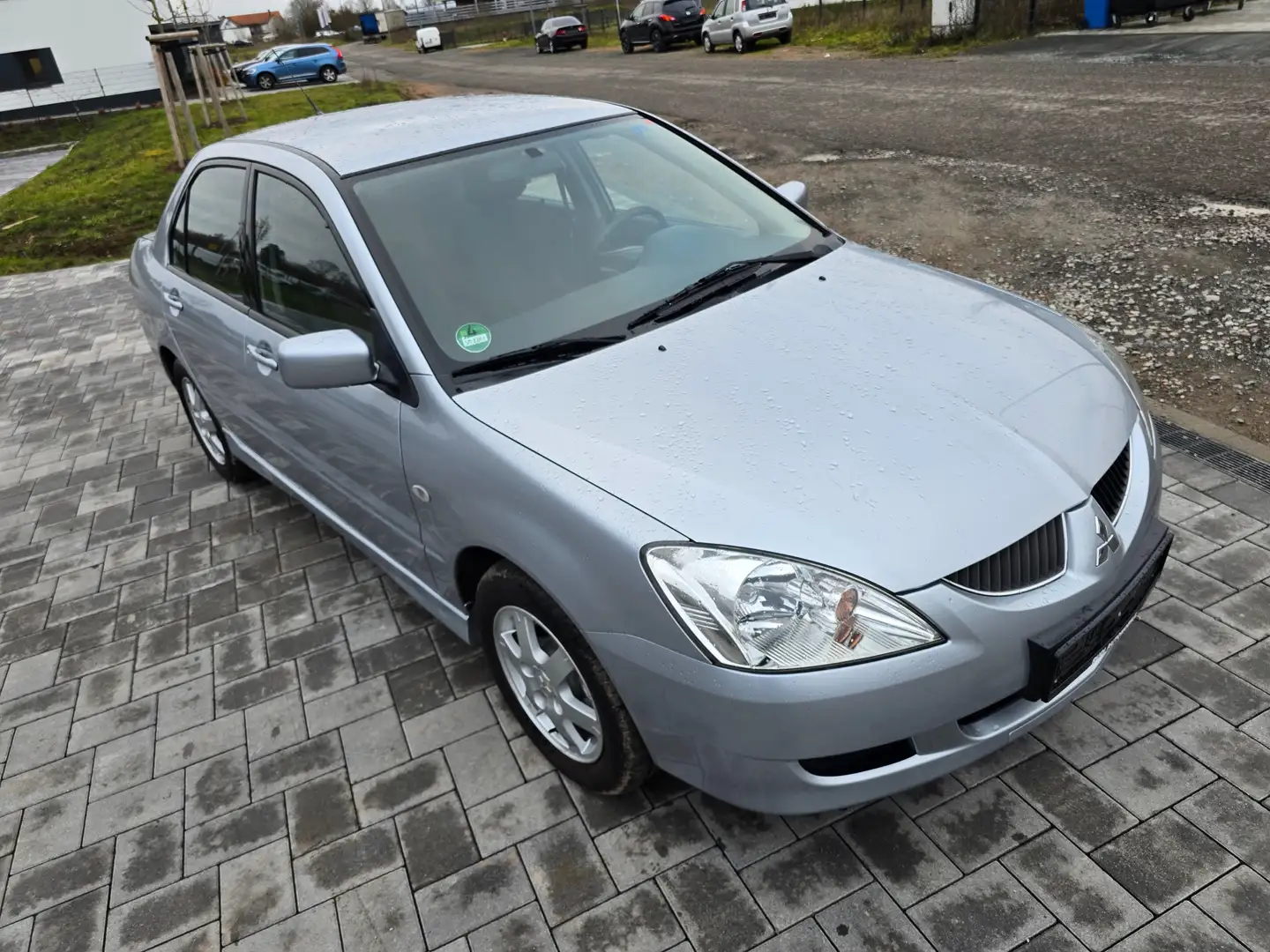 Mitsubishi Lancer Comfort Lim. Silber - 1