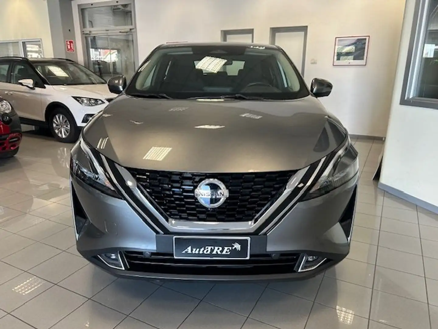 Nissan Qashqai Qashqai 1.3 mhev Business 2wd 140cv PROMOZIONE Grau - 2