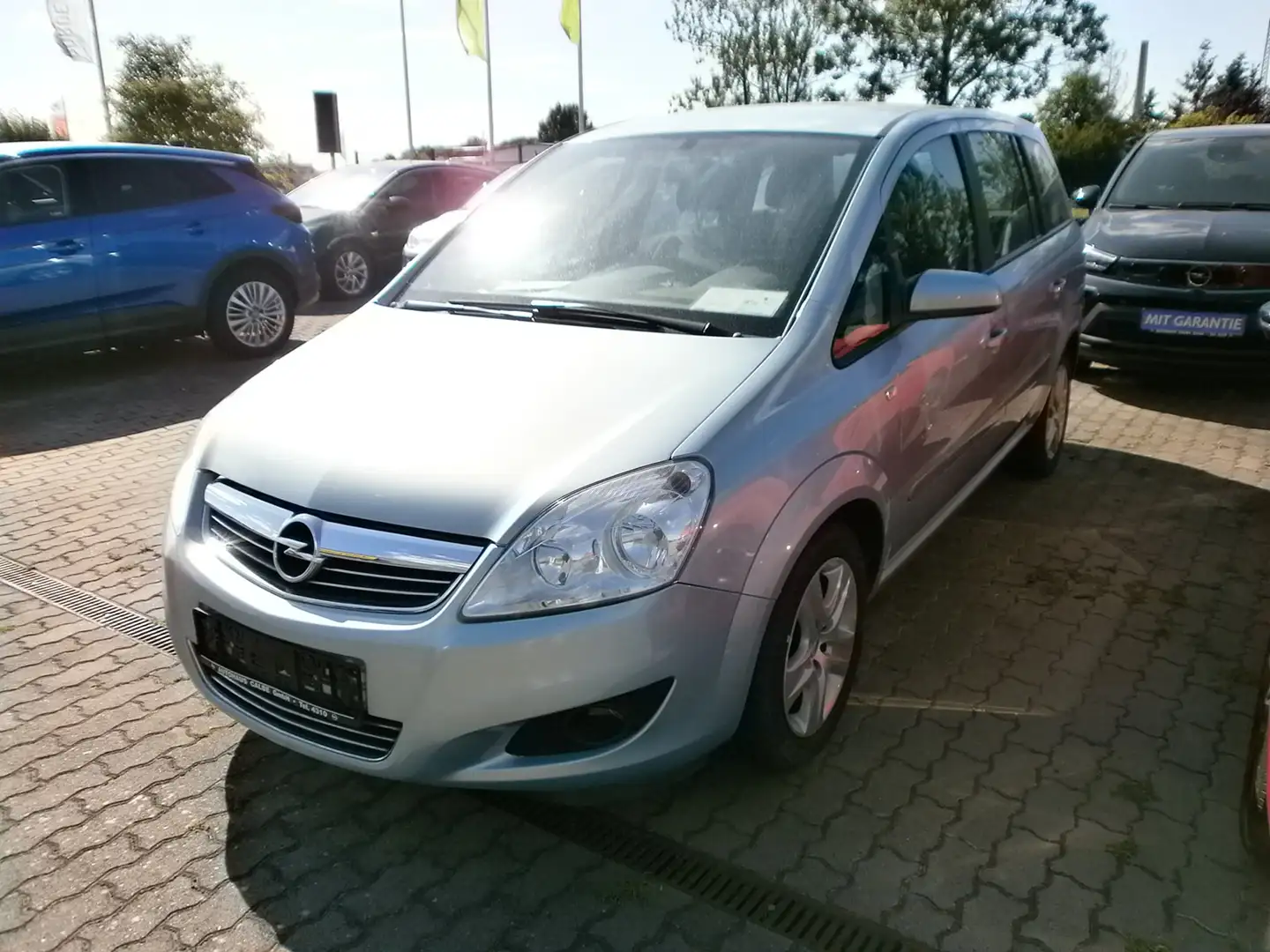 Opel Zafira Edition , 7 Sitze Grau - 1