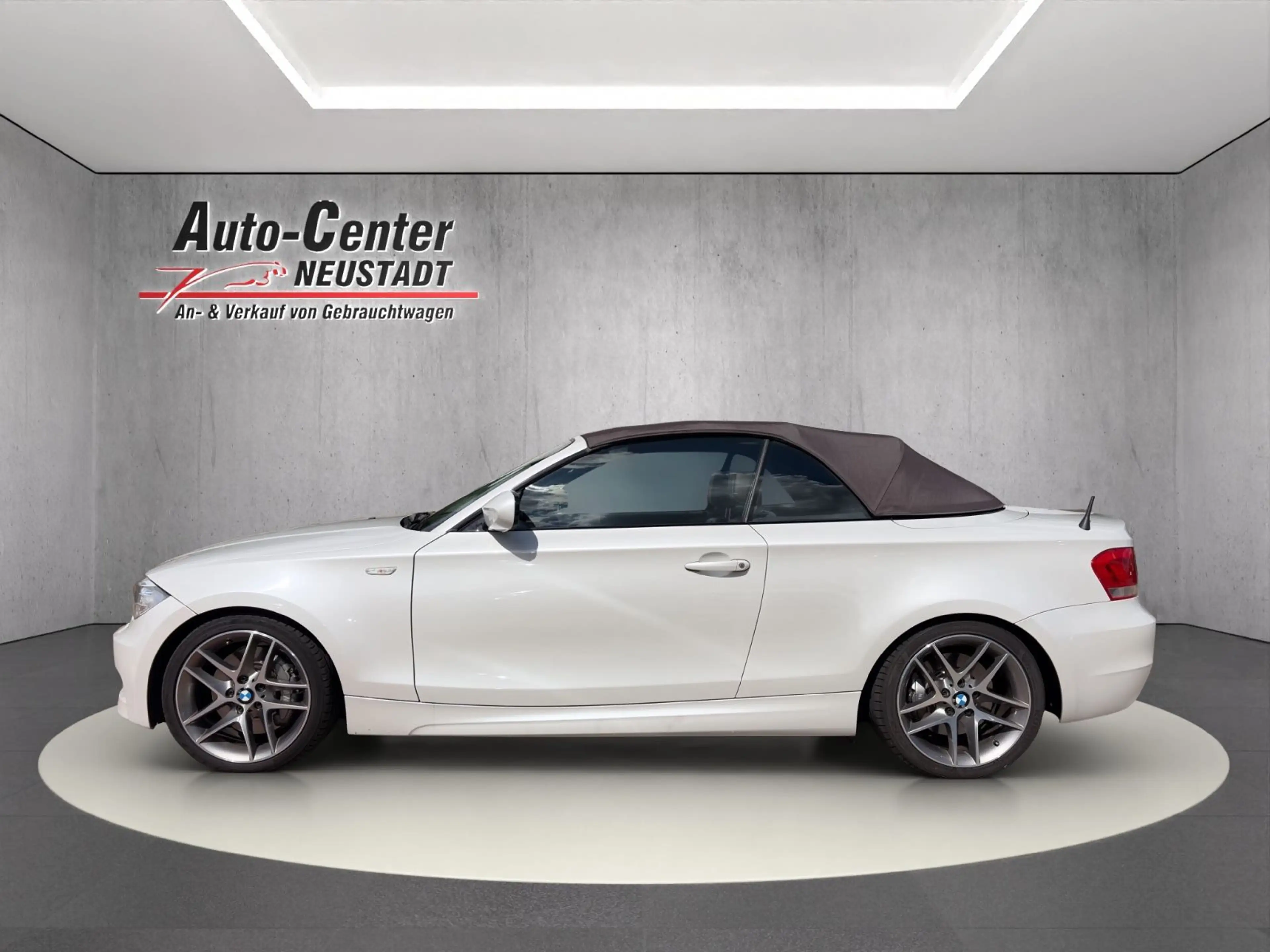 BMW 135 i Cabrio Limited Edition Lifestyle PDC/KLIMAA — photo 3