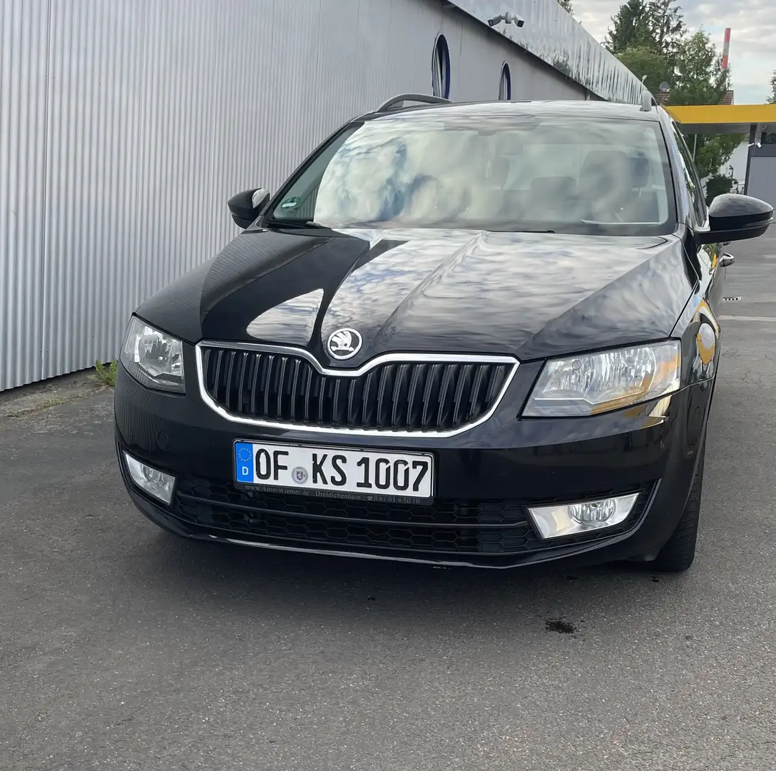 Skoda Octavia Combi 2.0 TDI Green tec DSG Edition Schwarz - 1