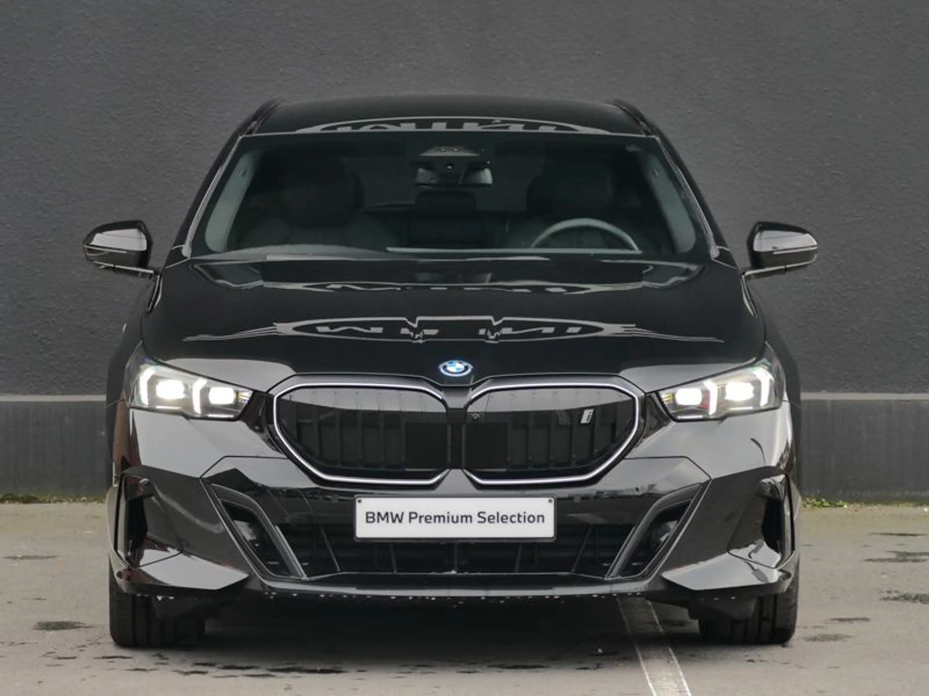 BMW i5 eDrive40 Touring M Sport PRO | PANO | Drive + | Pa — photo 2