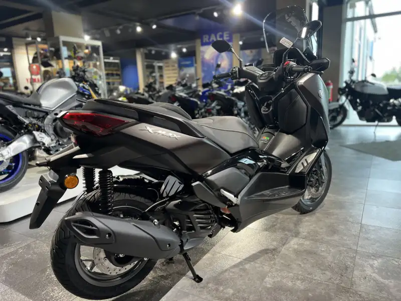 Yamaha X-Max 125 - foto 3