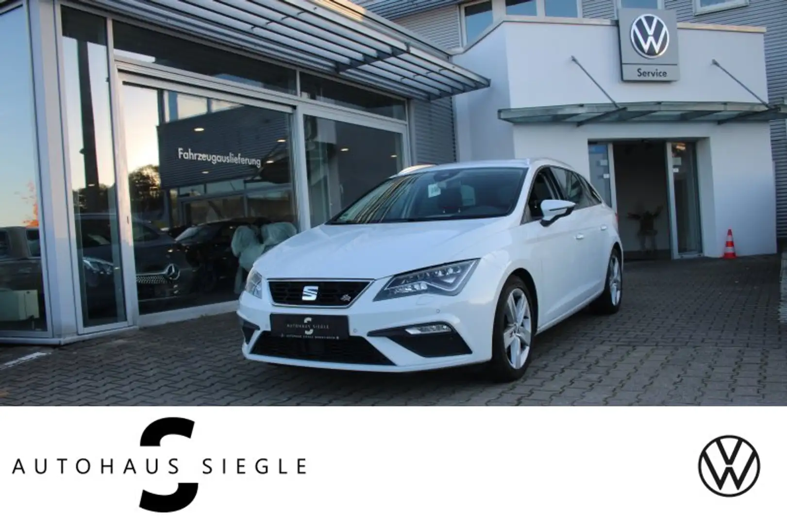 SEAT Leon ST 1.5 TSI FR Navi Kamera LED Teil-Leder Tempomat Weiß - 1