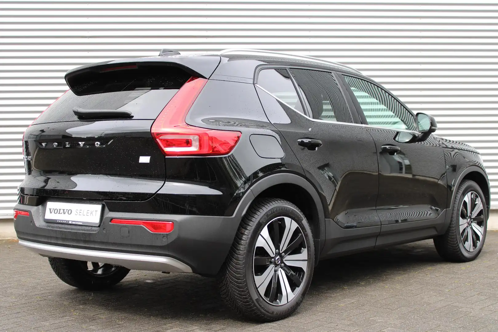 Volvo XC40 1.5 T4 Recharge Inscription | Panoramisch Schuif-/ Noir - 2