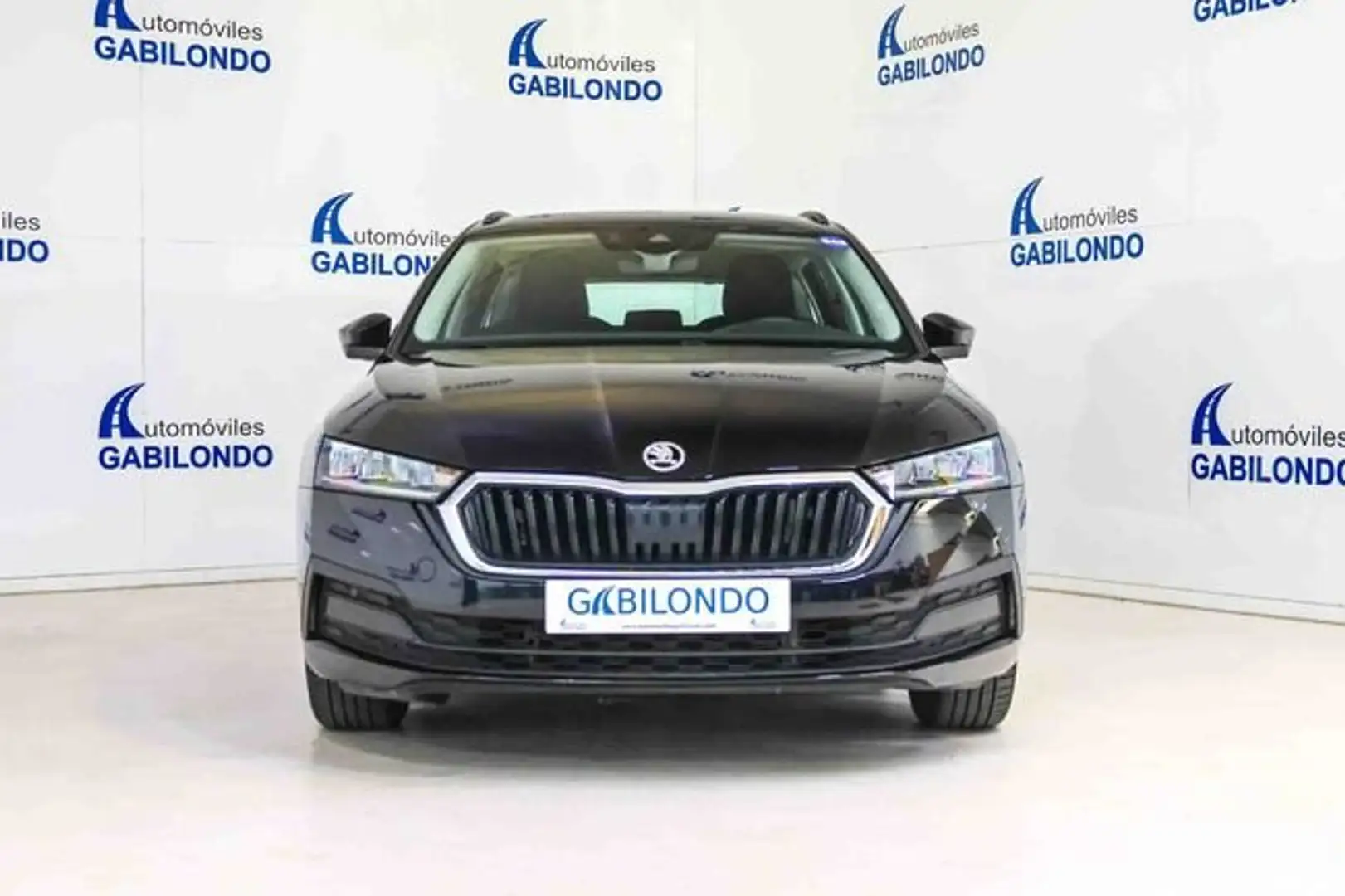 Skoda Octavia Combi 1.5 TSI 110kW DSG m-HEV Ambit Negro - 2