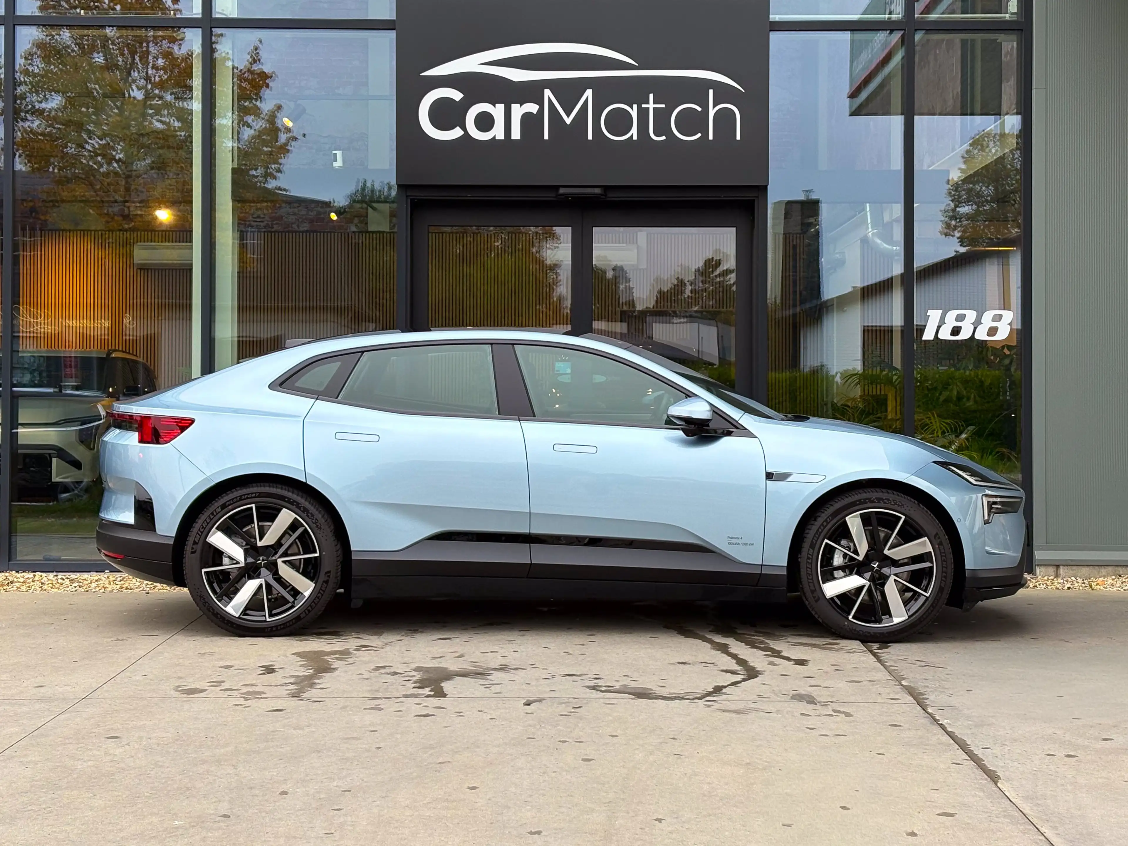 Polestar 4 Long Range SM 100kWh PILOT/PLUS - Harman Kardon — photo 4