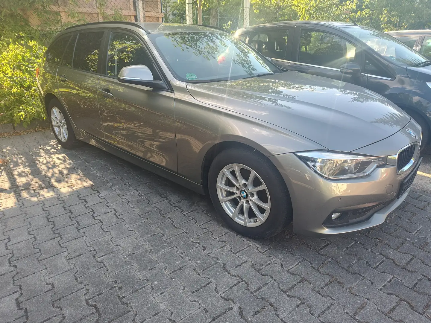 BMW 320 320 d Advantage Gris - 2