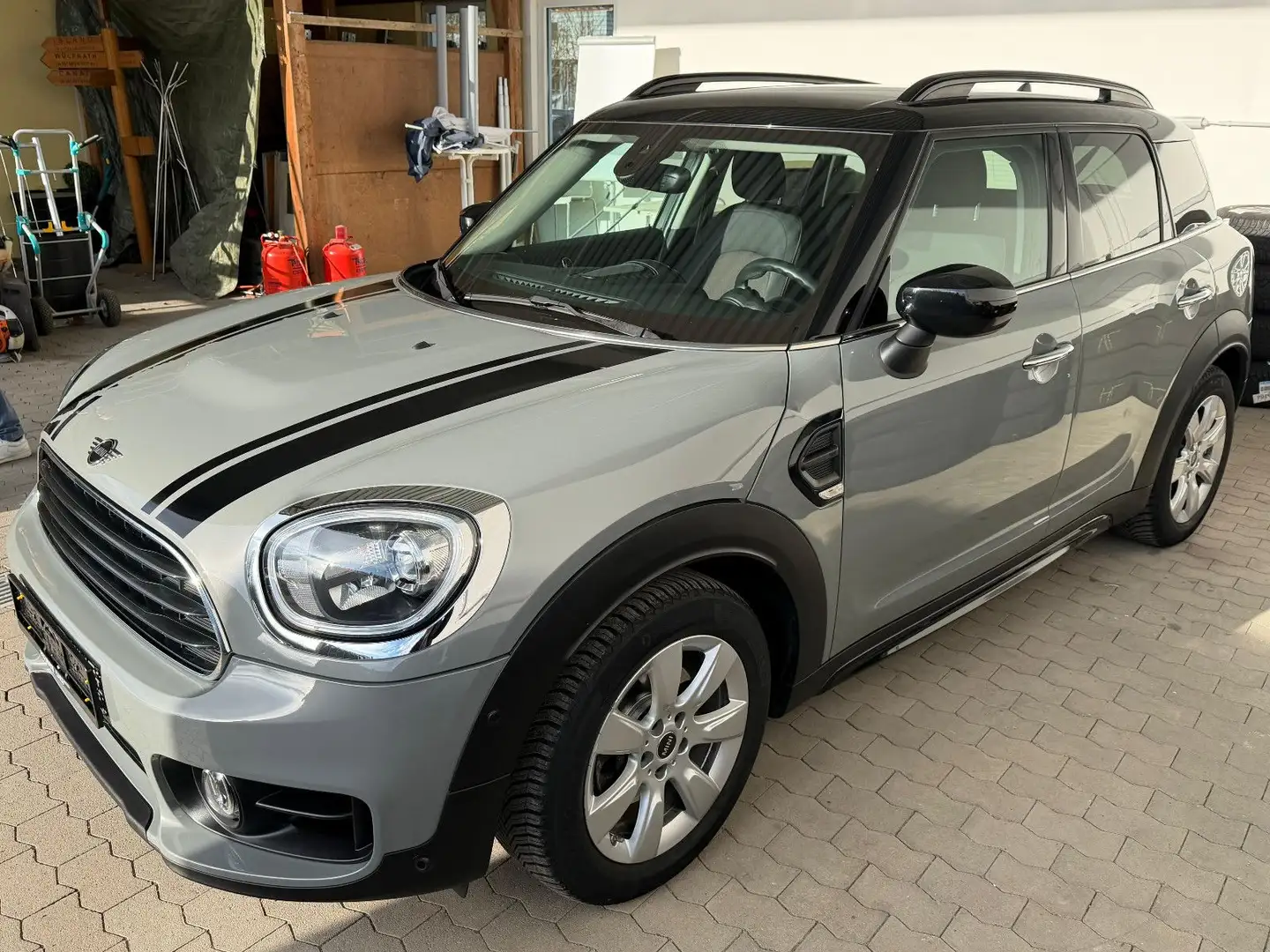 MINI Cooper Countryman+NAVI+AHK+PDC+LED+DAB+KEYLESSGO Gris - 1