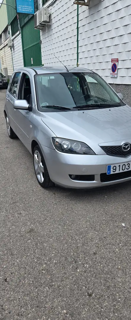 Mazda 2 Mazda2 1.4CRTD Active Active Plateado - 2