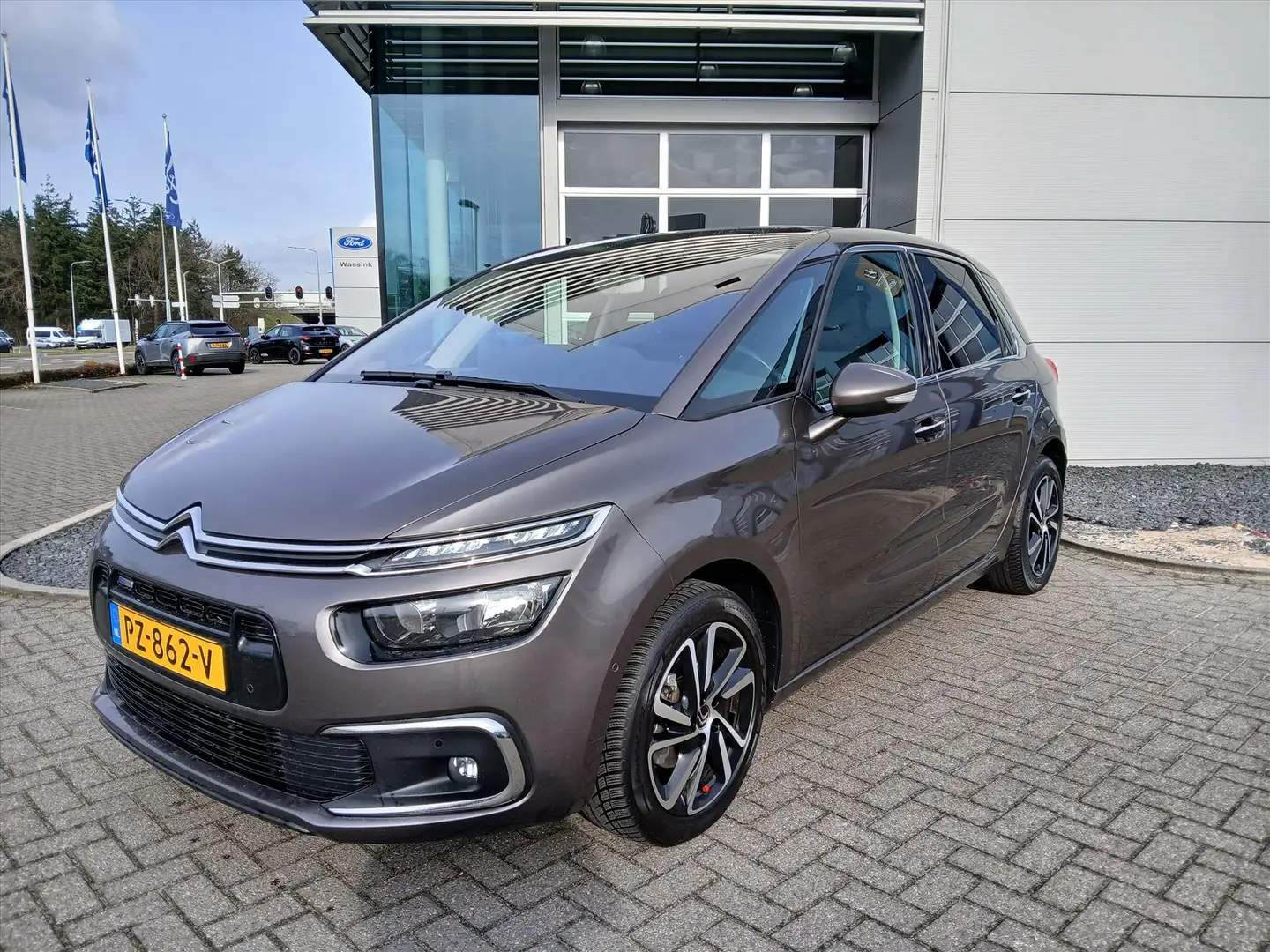 Citroen C4 Picasso 1.2 PureTech 130pk Feel | Automaat | Navigatie | A Grigio - 2