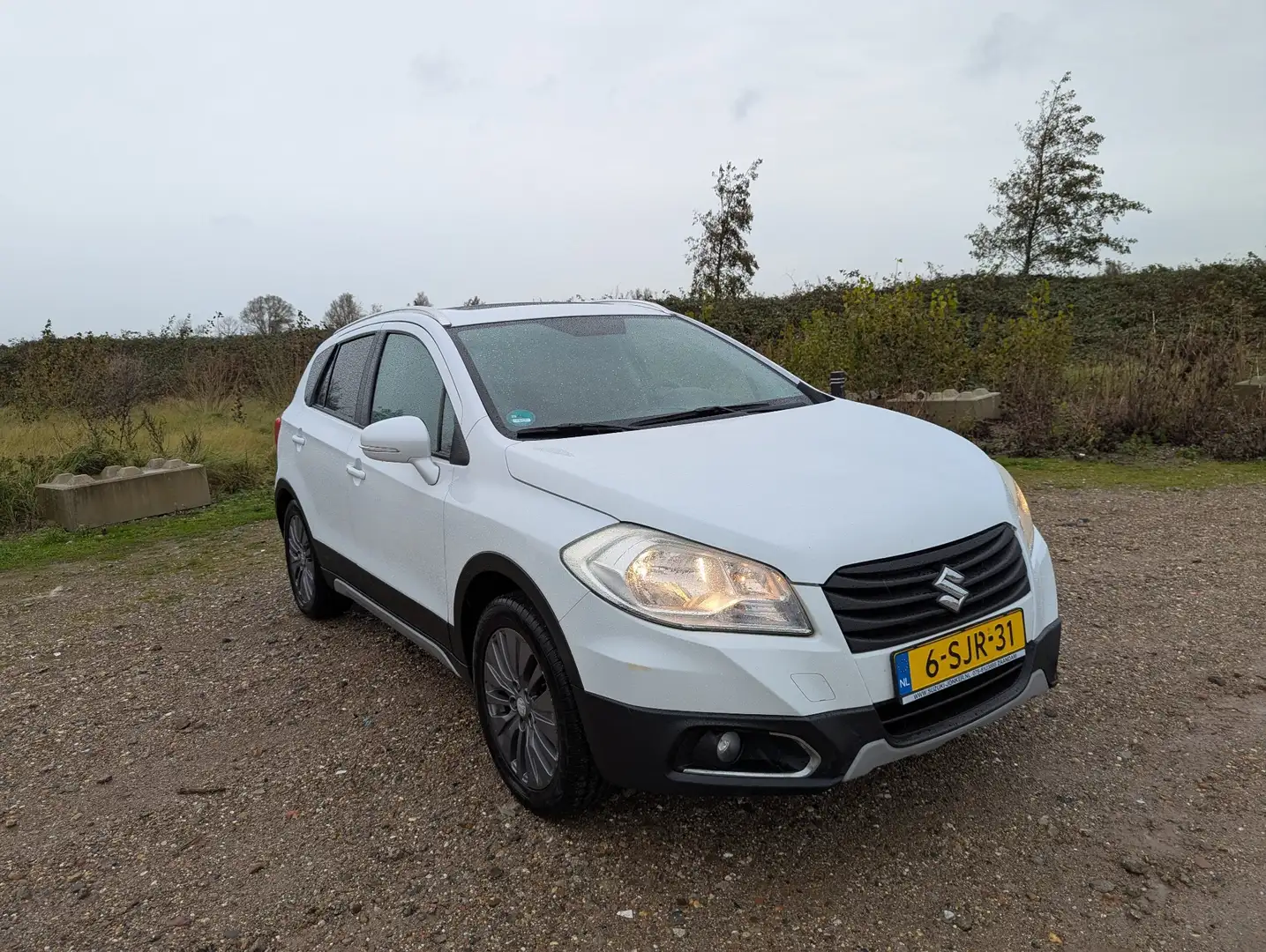 Suzuki SX4 S-CROSS 1.6 Exclusive Wit - 1