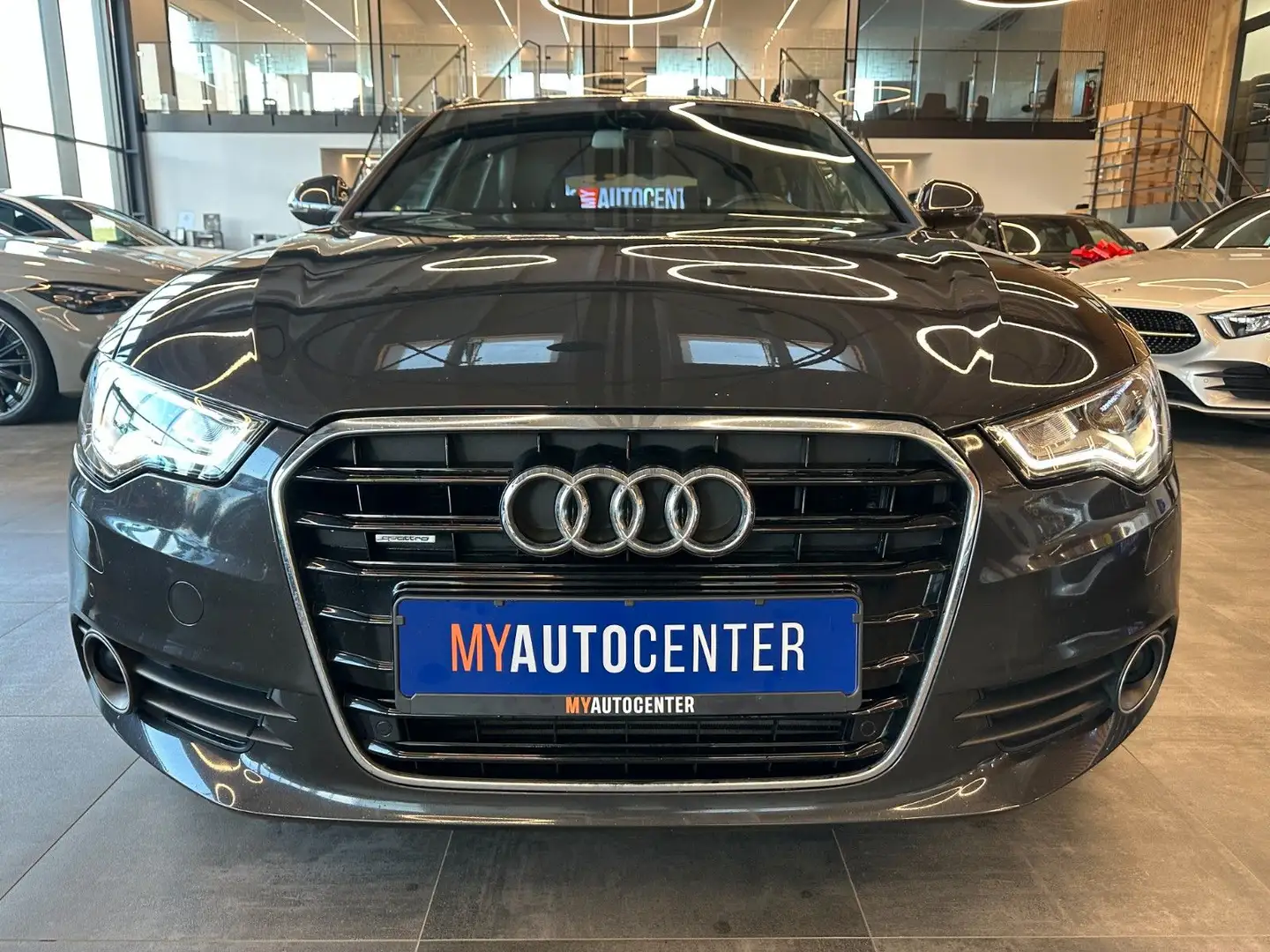 Audi A6 Avant 3.0 TDI quattro *ALCANTARA*SZHZ-HINTEN* Grau - 2