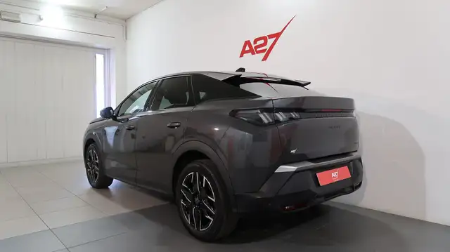 Peugeot 3008 view 5
