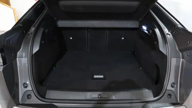 Peugeot 3008 view 11