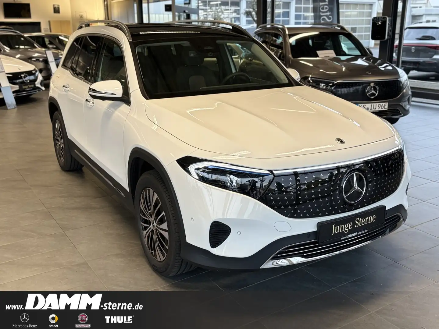 Mercedes-Benz EQB 300 EQB 300 4M Electric Art Avd+/7-S/360°/Pano/+Flex Weiß - 2