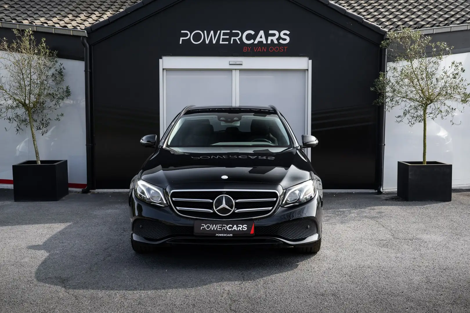 Mercedes-Benz E 220 d | 360 | HUD | ACC | CARPLAY | WIDESCREEN Zwart - 2