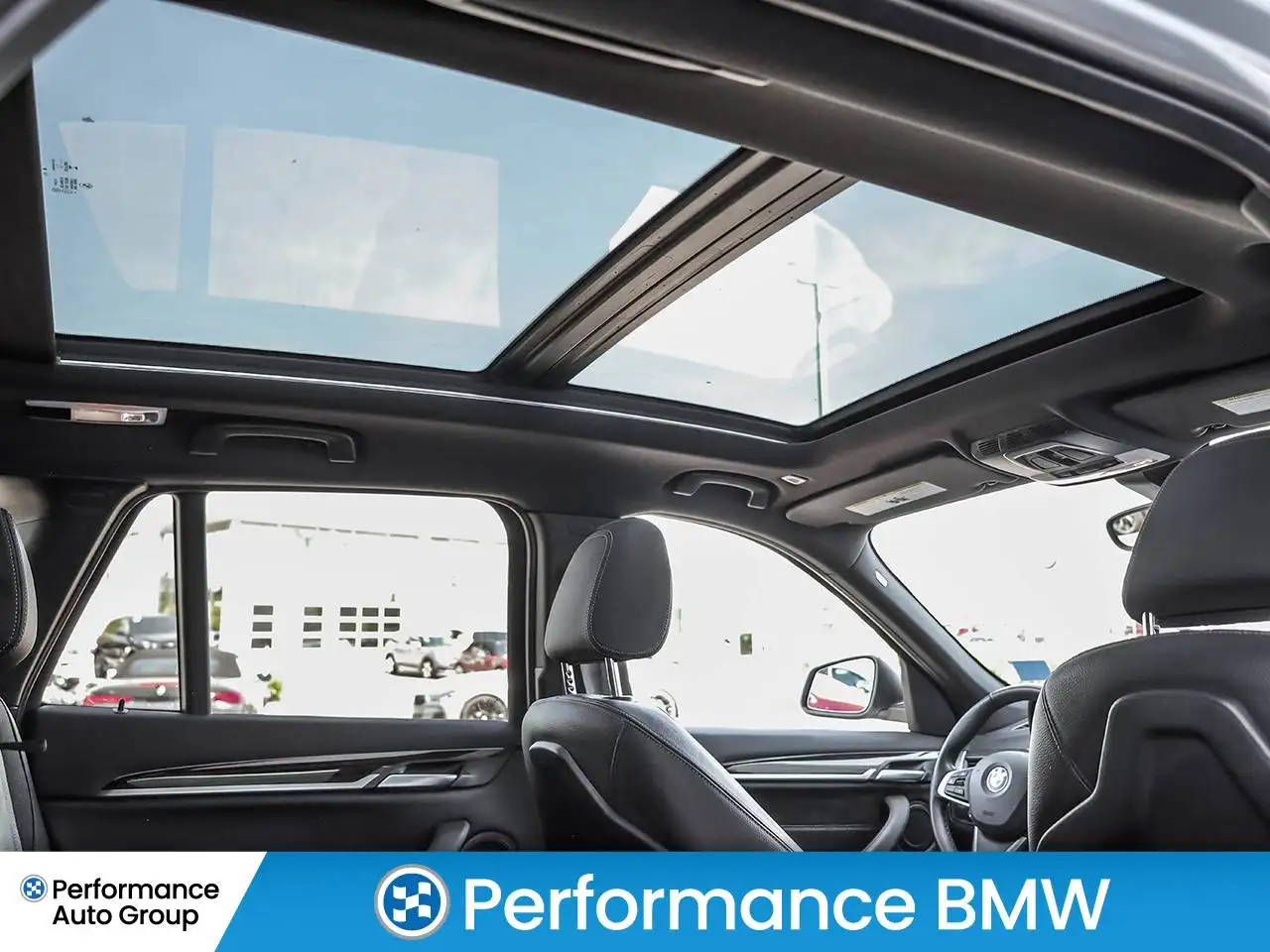 BMW X1 снимка BMW X1