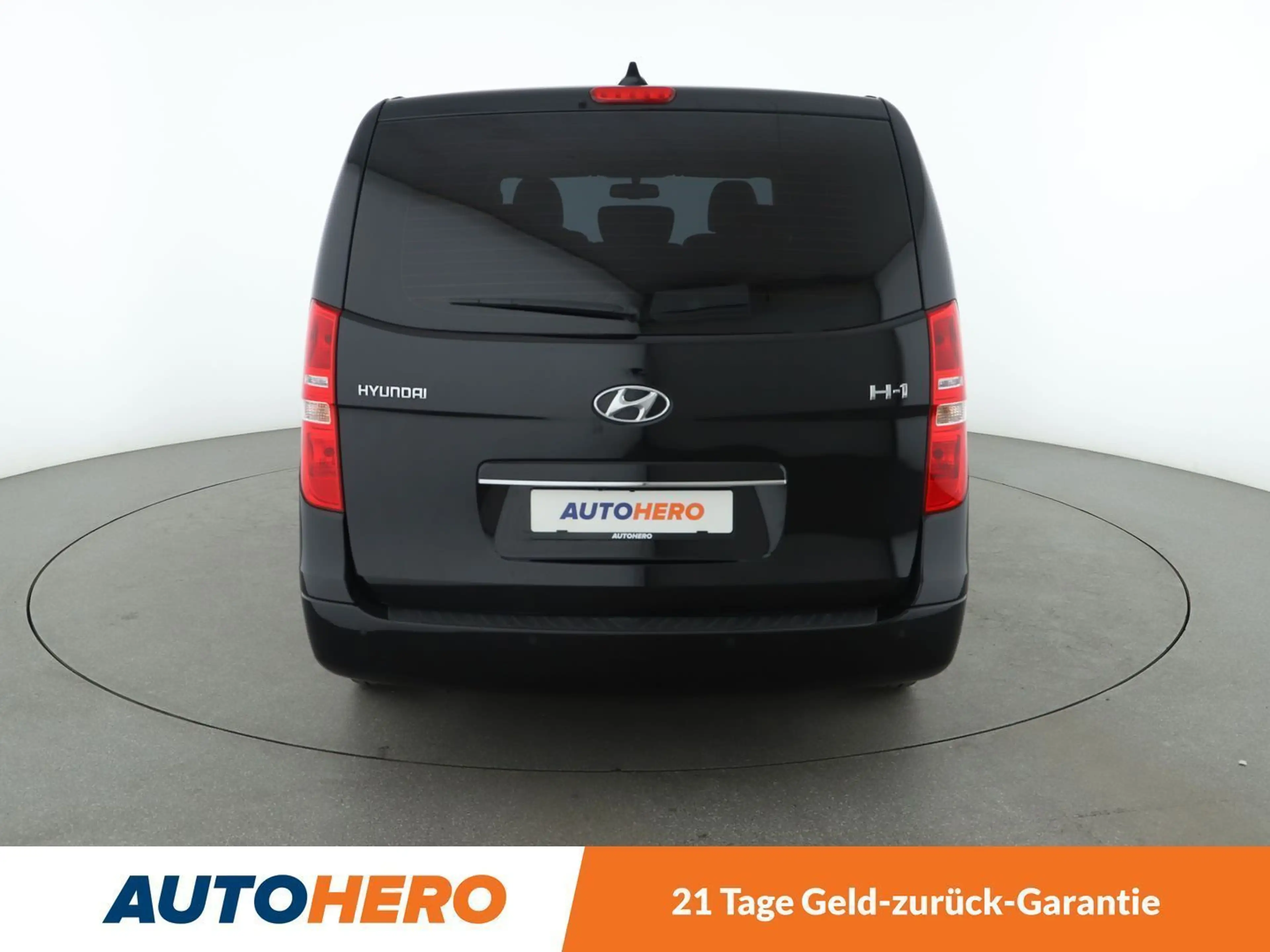 Hyundai H-1 2.5 CRDi Travel Premium Aut.*NAVI*CAM*SHZ*TEMPO* — photo 5