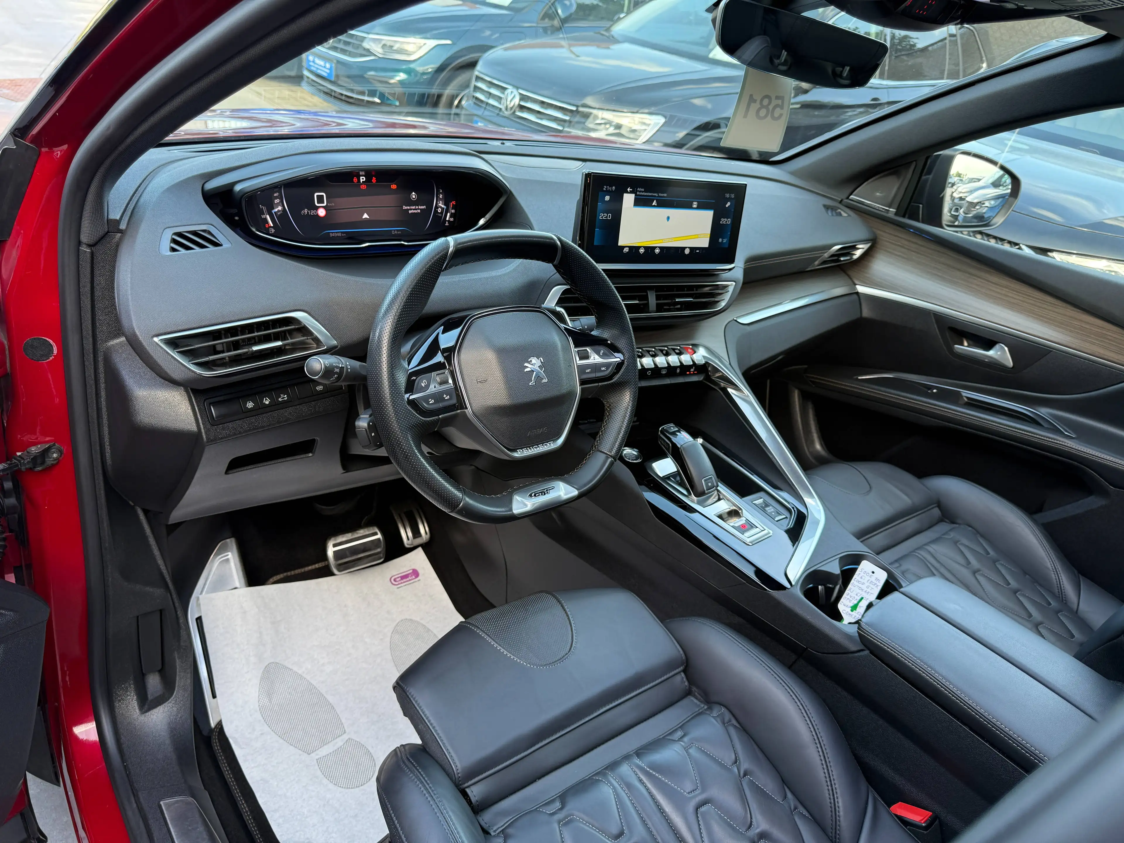 Peugeot 5008 1.6 i 180PK GT AUTOMAAT 7 ZIT NAVI LEDER OPENDAK FOCAL CAMERA CARPLAY LED — photo 15