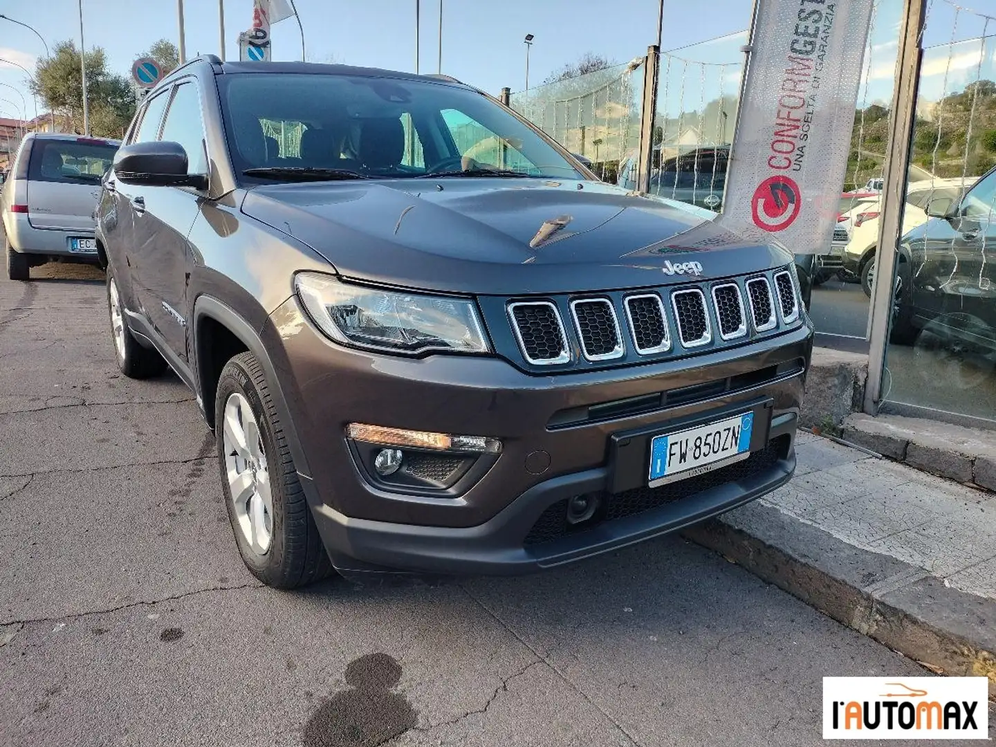 Jeep Compass 2.0 mjt Longitude 4wd 140cv auto Grigio - 1