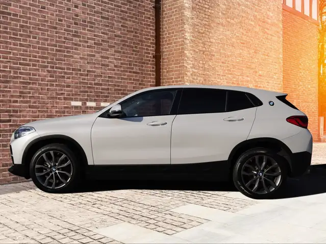 BMW X2 view 3