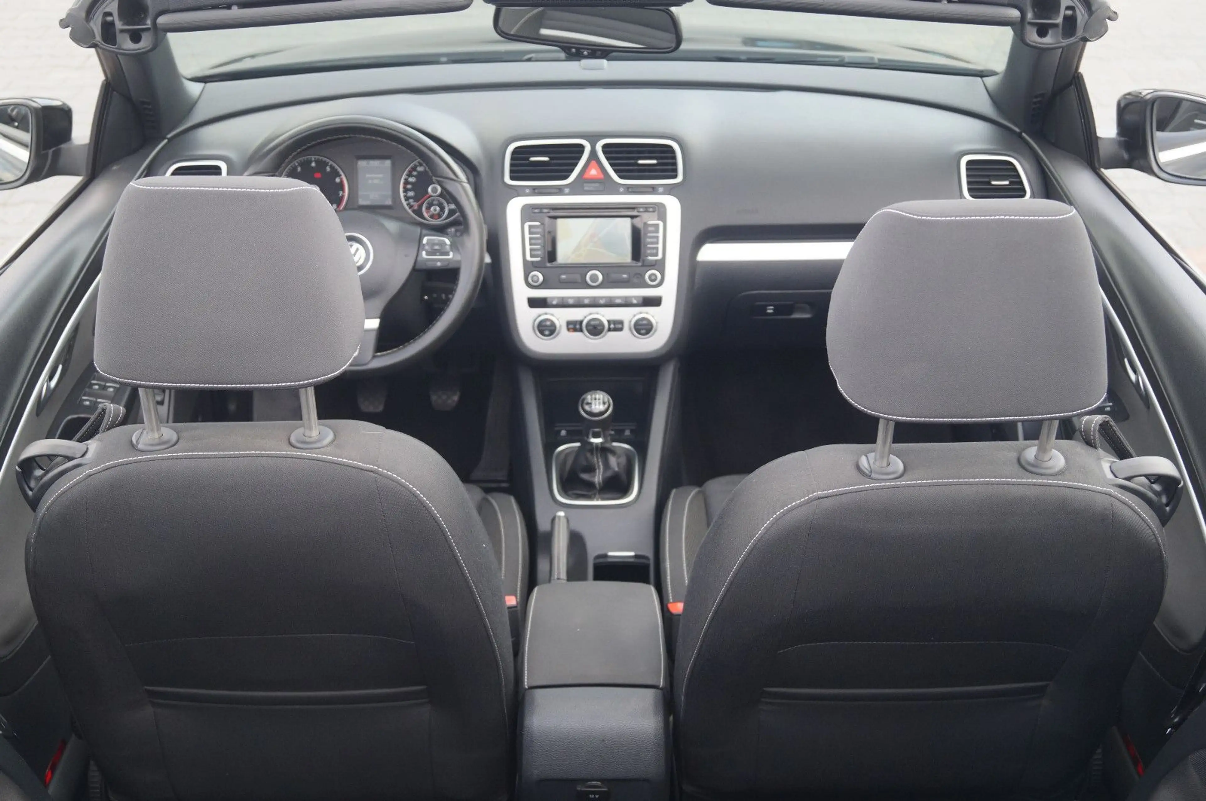Volkswagen Eos Cup BMT Klimaauto Bi-X Tempomat NAVI PDC SHZ — photo 15
