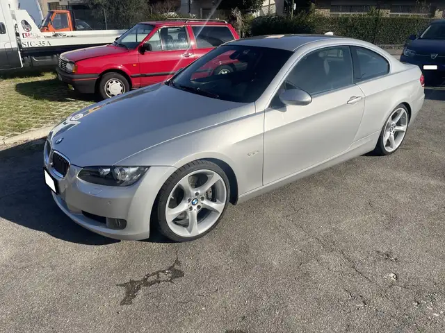 BMW 335 Serie 3 E92 Coupe 335i Coupe Futura