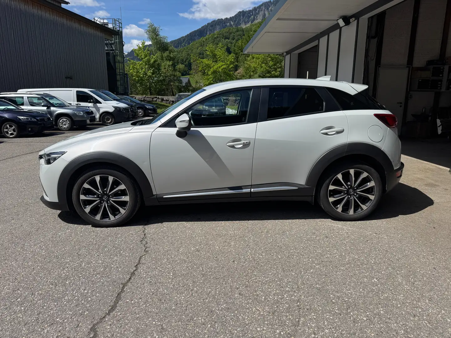 Mazda CX-3 Sports-Line AWD Grau - 2