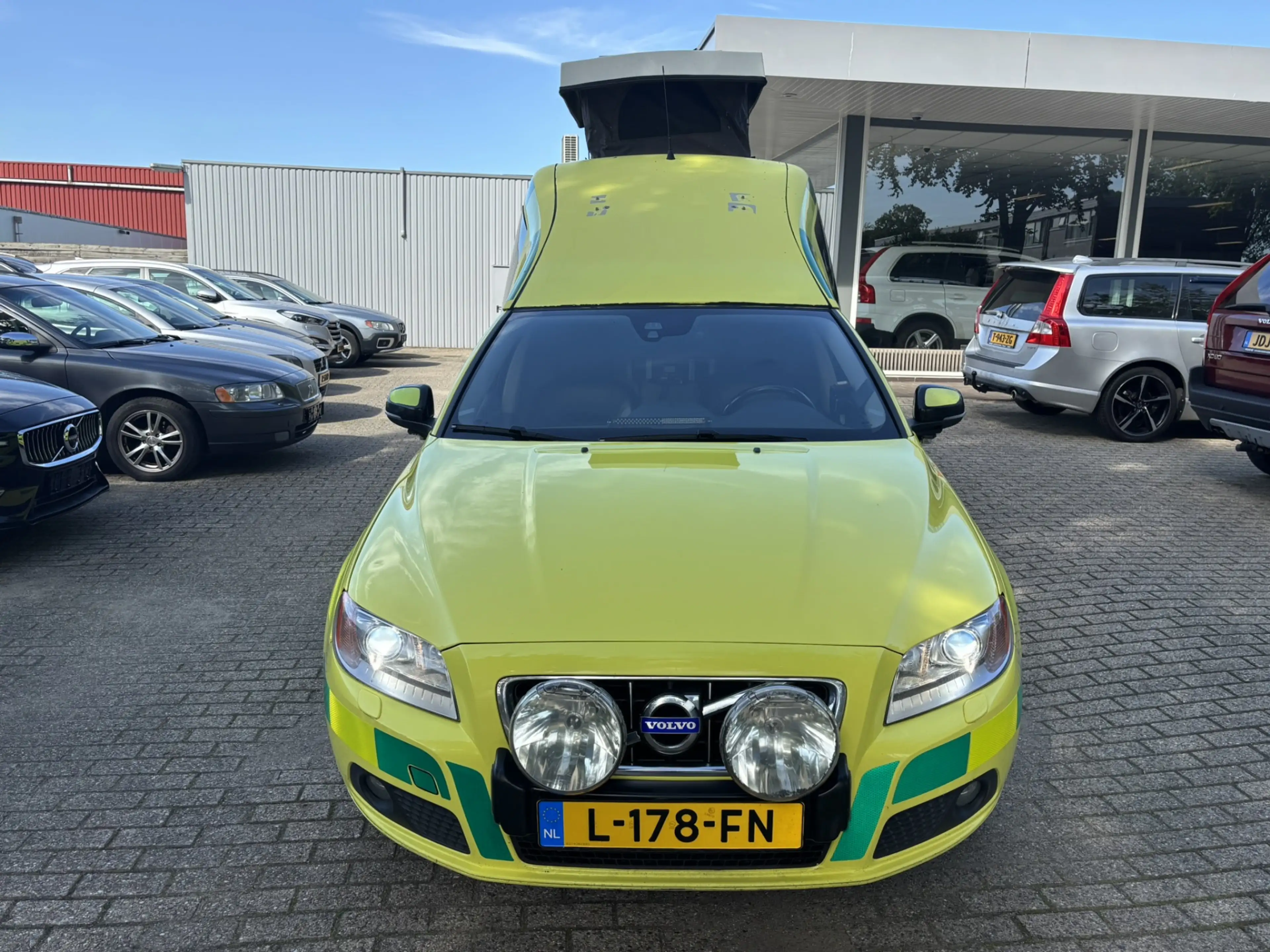 Volvo V70 D5 AWD Nilsson AMBULANCE / Camper 4 zitplaatsen — photo 7