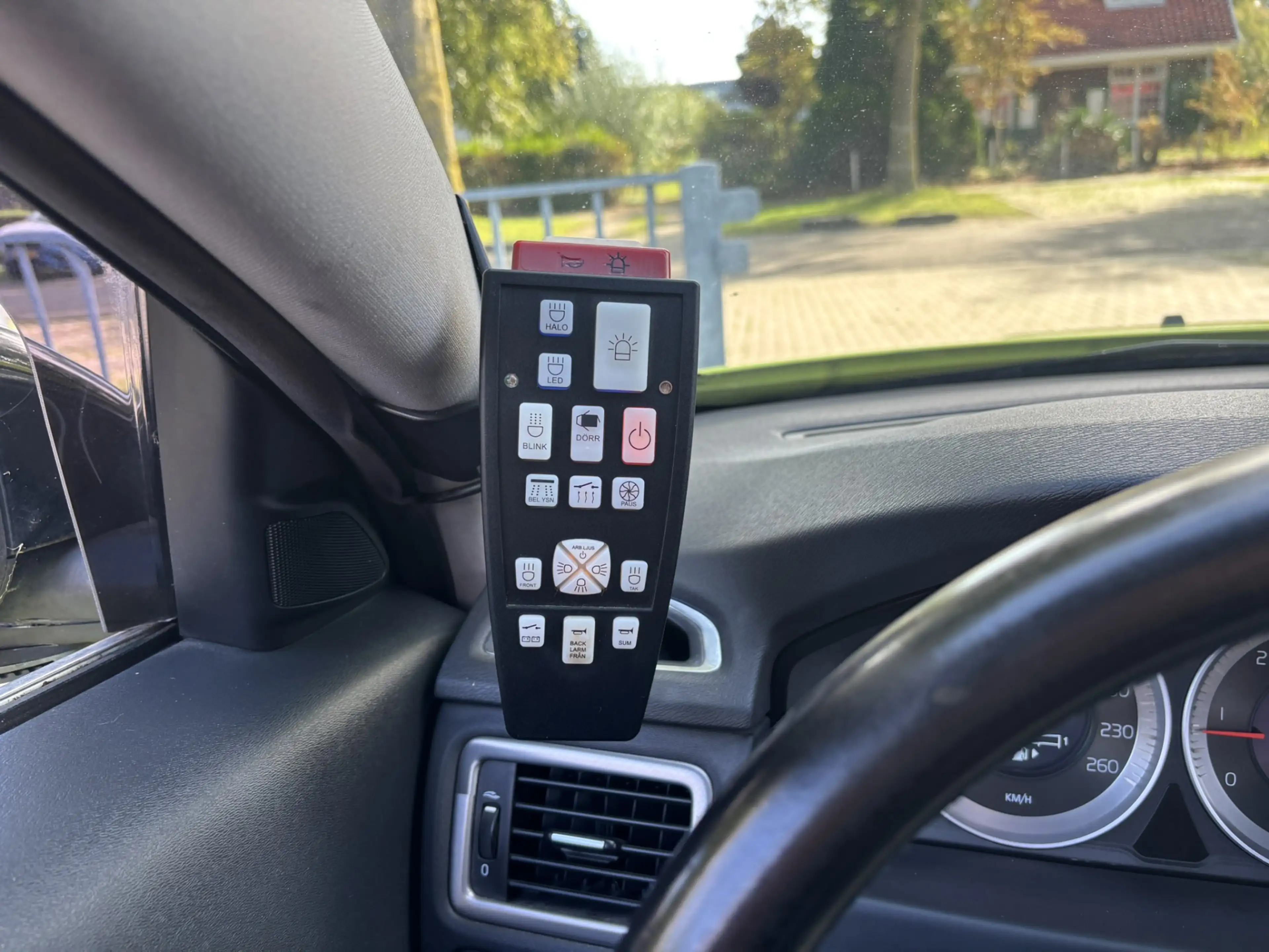 Volvo V70 D5 AWD Nilsson AMBULANCE / Camper 4 zitplaatsen — photo 8