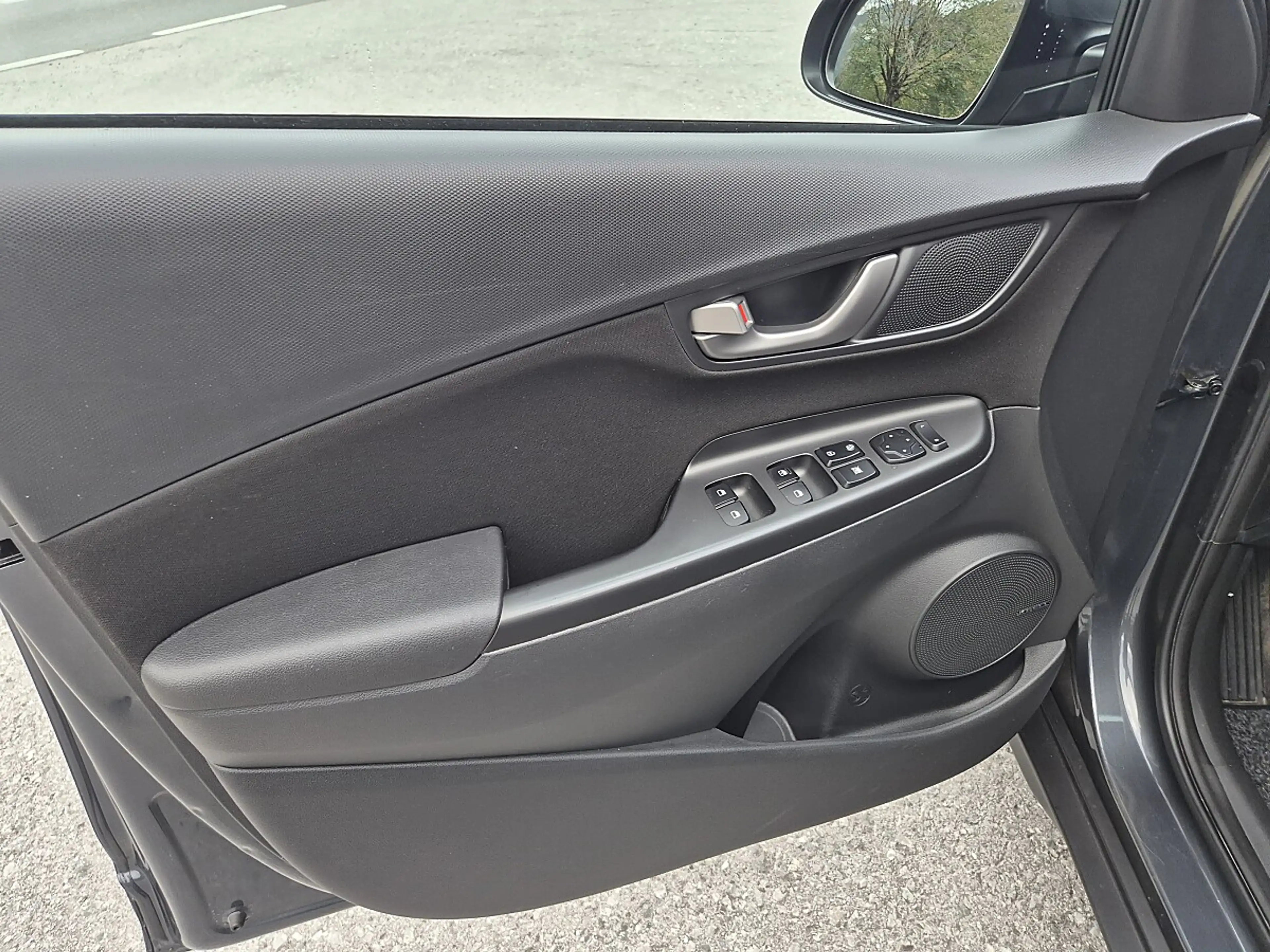 Hyundai KONA Kona 1,0 T-GDi 2WD Level 3 Plus — photo 12