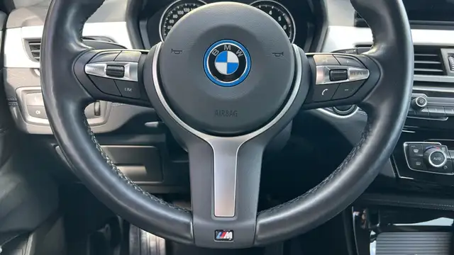 BMW X2 view 21