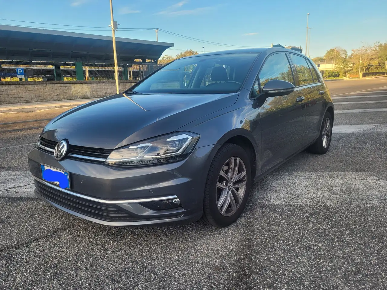 Volkswagen Golf 5p 1.6 tdi Business 115cv — photo 1 of 5