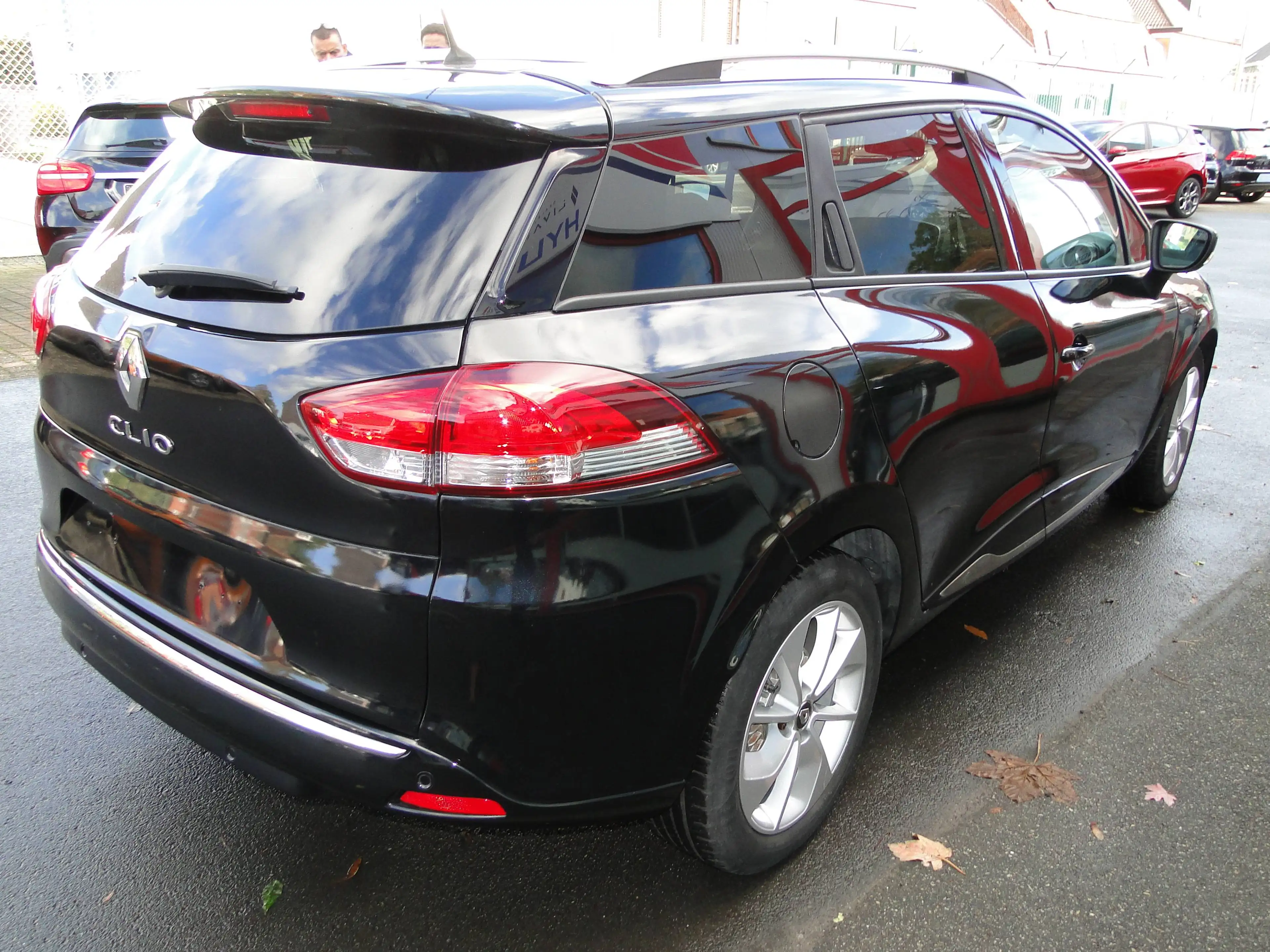 Renault Clio Clio 0.9 TCe Limited — photo 8