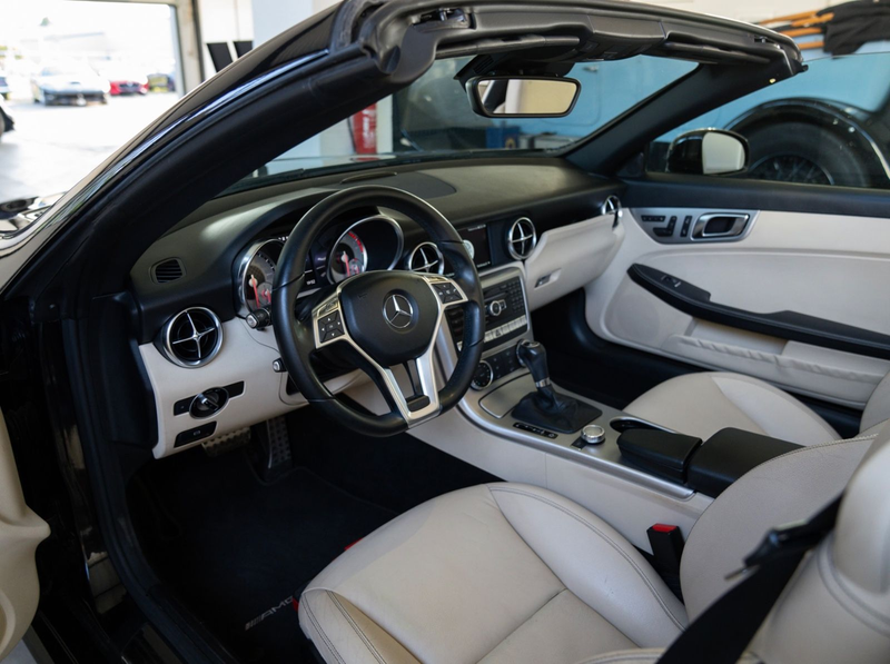 Mercedes-Benz SLK 350 AMG Line *Beige*Keyless*COMMAND*Memory* — photo 11