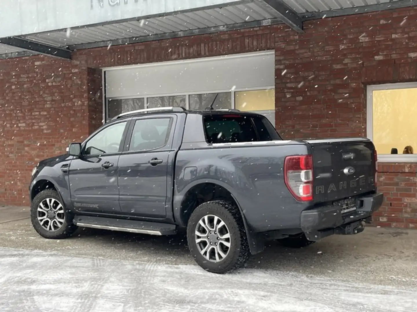 Ford Ranger Wildtrack Mountaintop  1-Hand Grau - 2