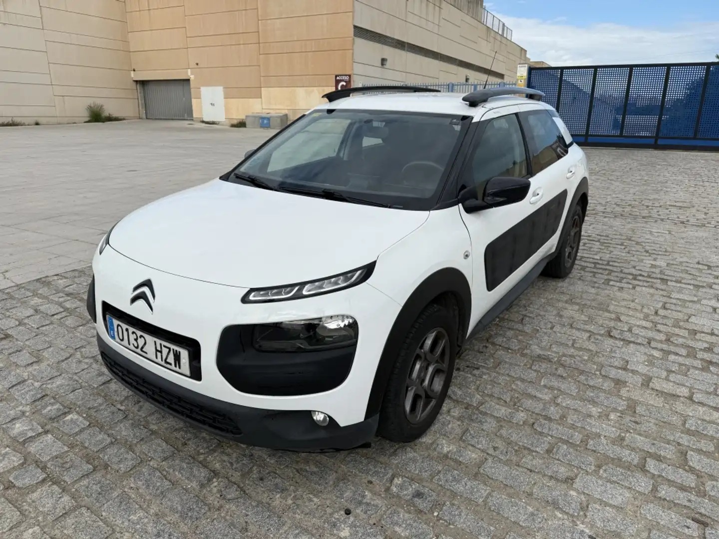 Citroen C4 Cactus 1.6 BlueHDi S&S Feel 100 Weiß - 1