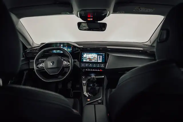 Peugeot 308 view 10