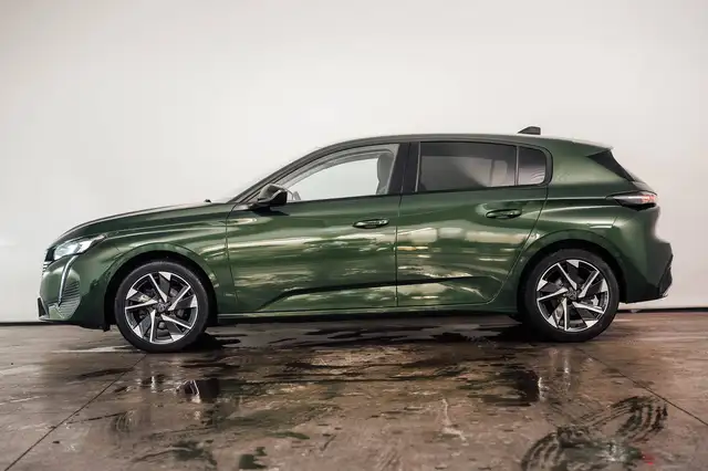 Peugeot 308 view 2