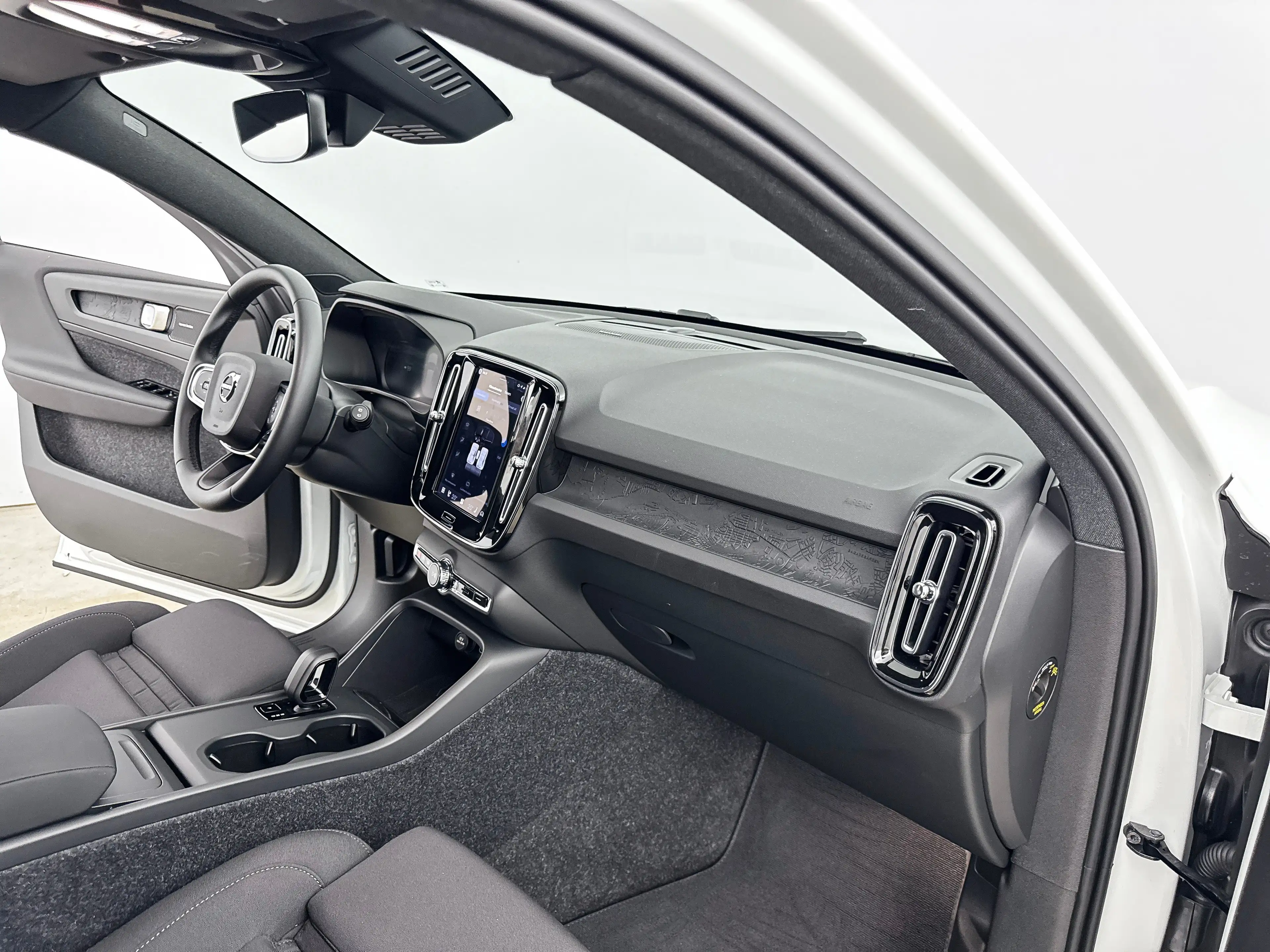 Volvo EX40 Single Motor Extended Range Core 82 kWh | 19" Alls — photo 10